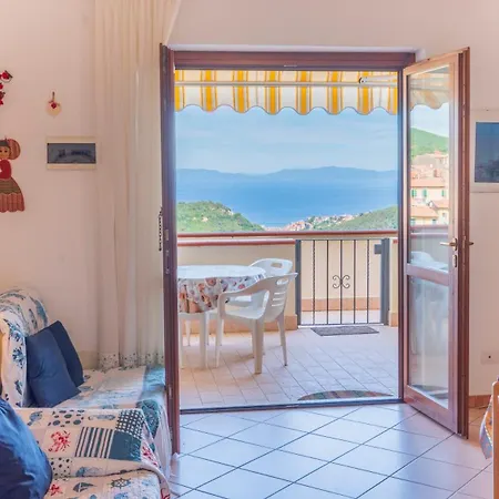 Vista Nel Mare Blu Rio dellʼElba